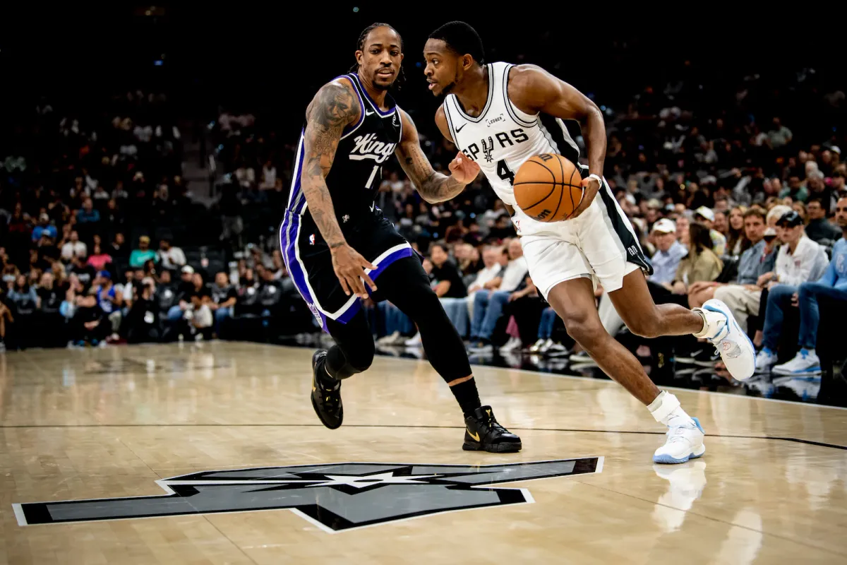 Spurs Steady Without Wembanyama, Beat Kings 123–110