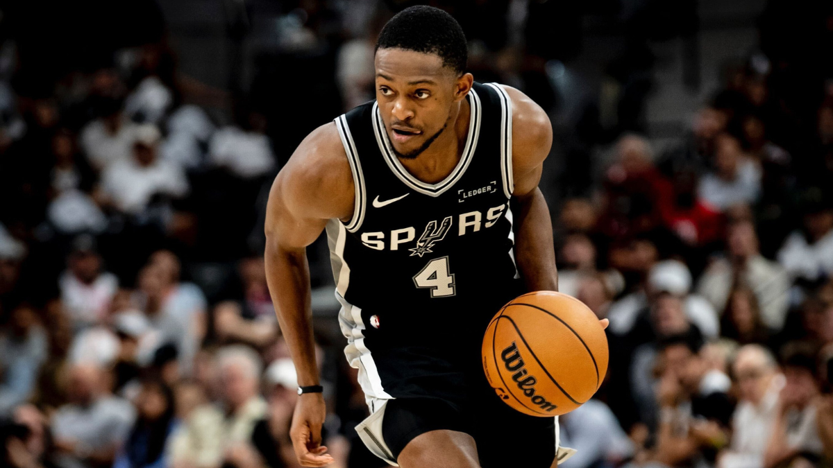 Takeaways: Fox Returns As Spurs Fend Off Pelicans